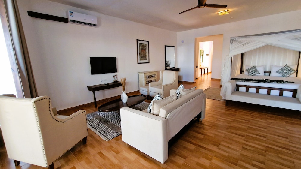 Premium Ocean Suite photo 1