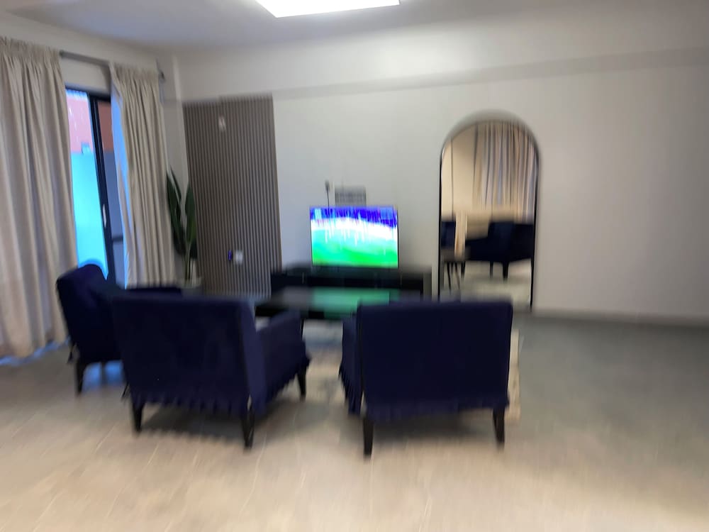 Junior Suite, Balcony, City View photo 2