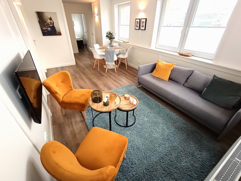 Deluxe Apartment, 2 Bedrooms, Patio photo 1