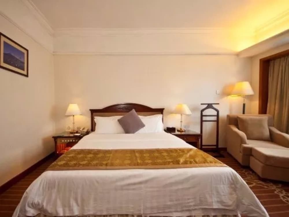 Business Double Room (Mainland Chinese Citizen Only) photo 2