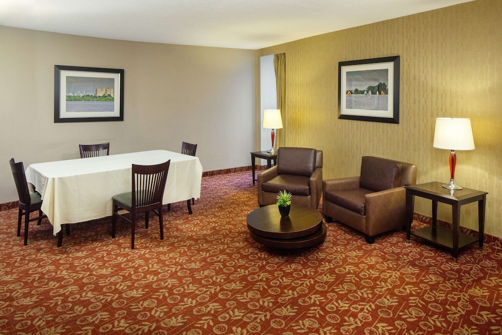 Junior Suite, 1 King Bed