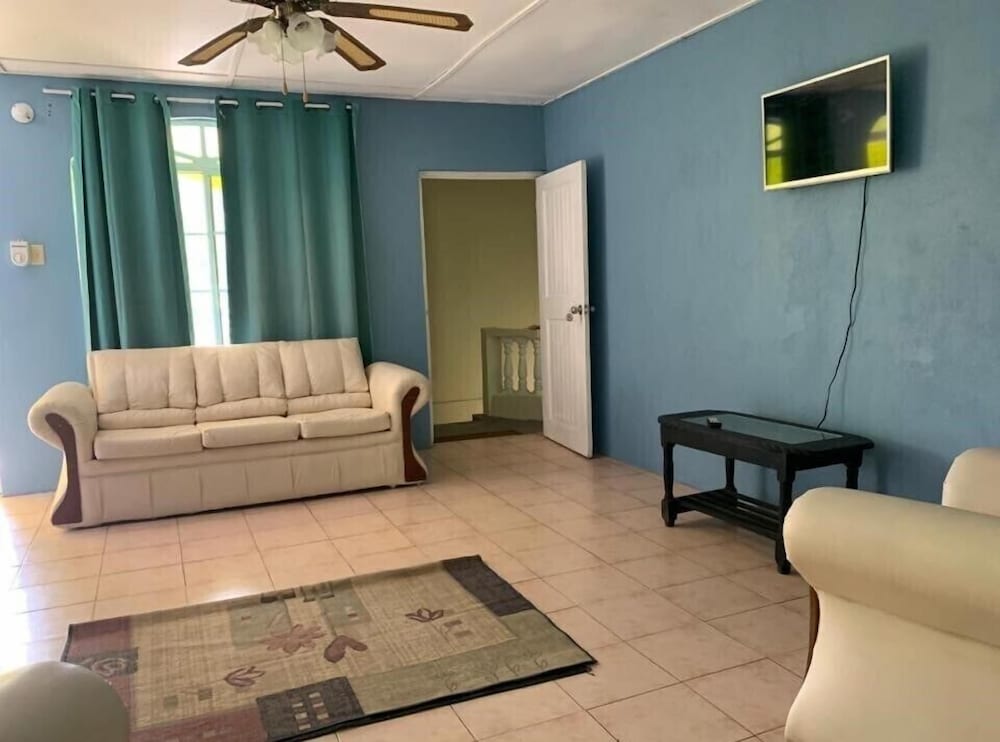 Family Apartment photo 3