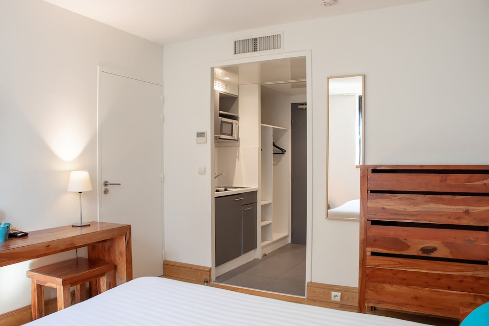 Studio, 1 Queen Bed - Photo 2