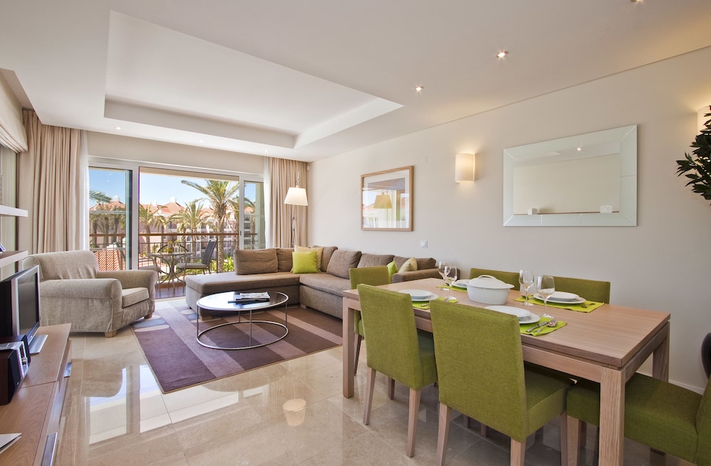 Luxury Suite, 2 Bedrooms, Jetted Tub