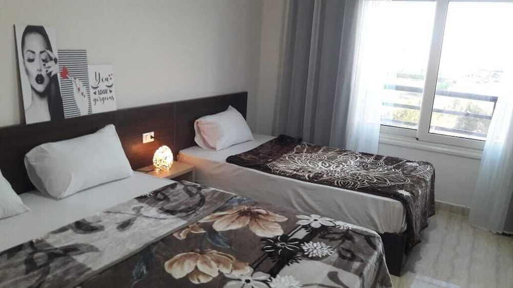 Junior Condo