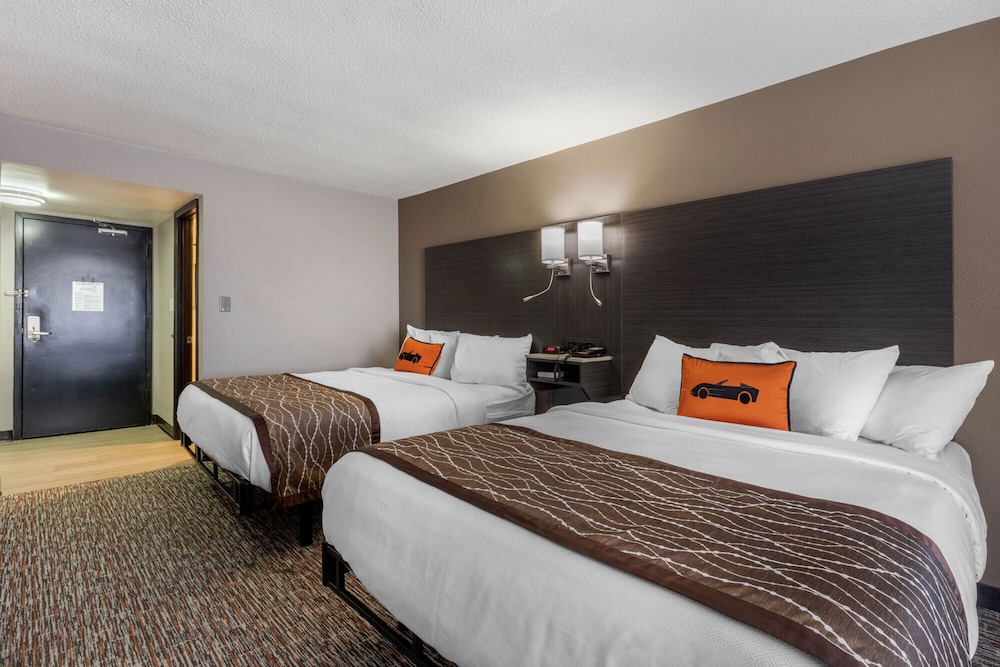 Standard Room, 2 Queen Beds, Non Smoking