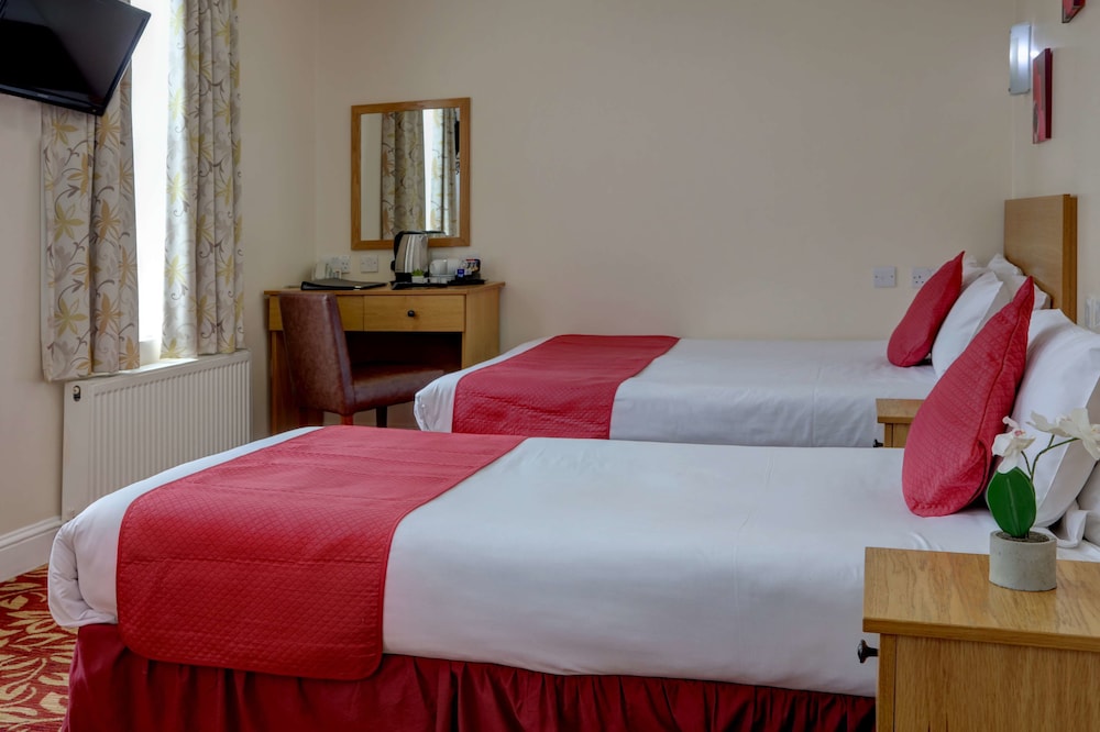 Standard Room, Multiple Beds, Non Smoking - Photo 1