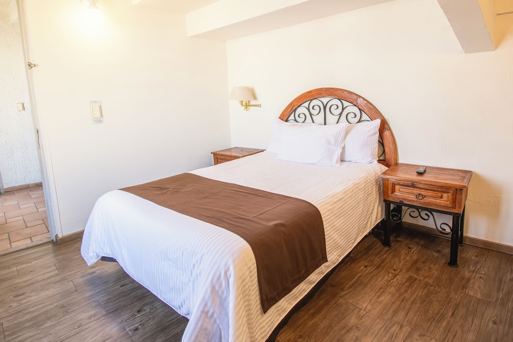 Basic Room, 1 Double Bed