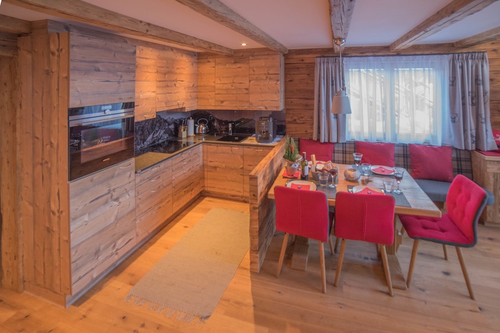 Luxury Chalet, 2 Bedrooms, Accessible (Kaethe´s Lodge) photo 3