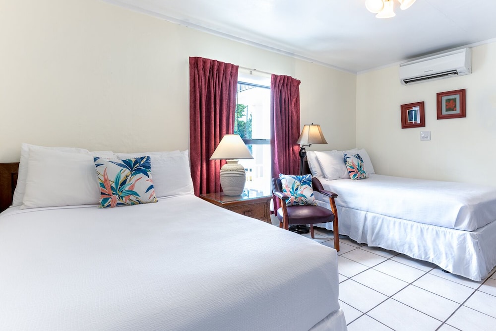 Classic Double Room, 2 Double Beds, City View