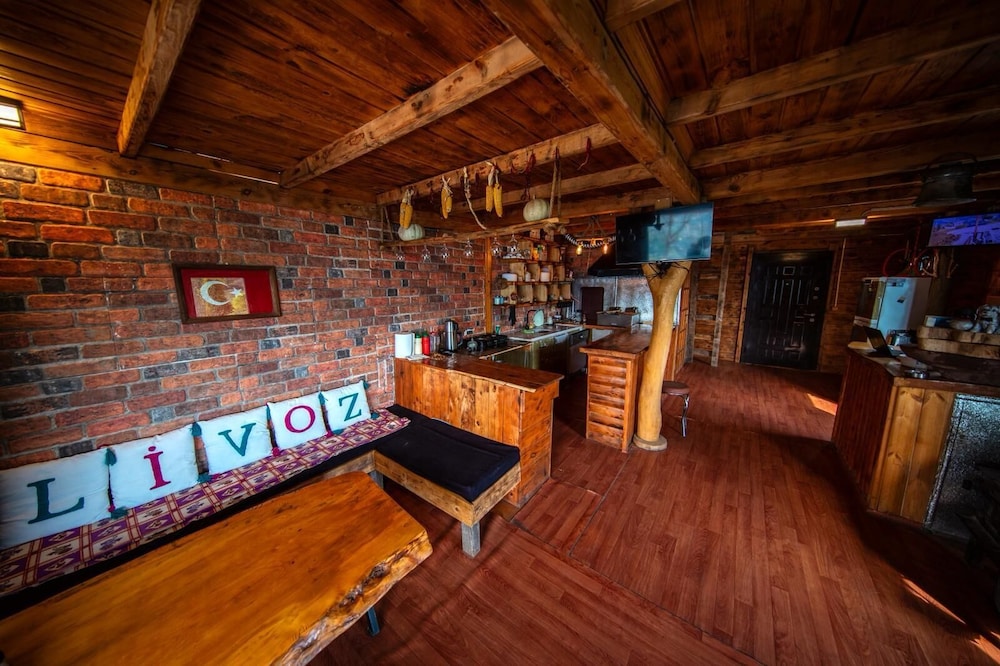 Deluxe Bungalow photo 1
