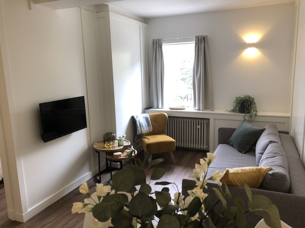 Deluxe Apartment, 2 Bedrooms, City View photo 3