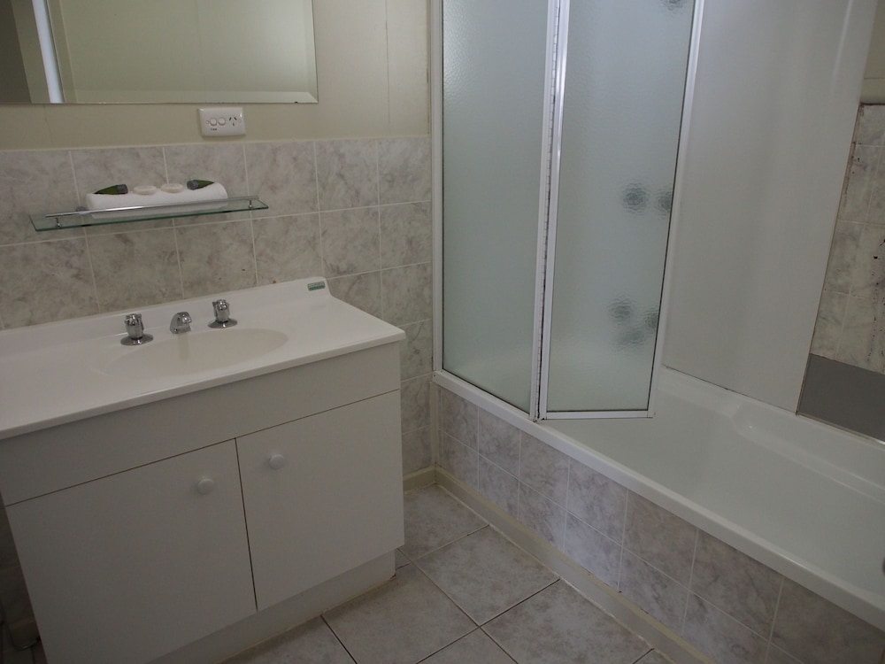 Standard Suite, Multiple Bedrooms, Kitchen (House 1) photo 2