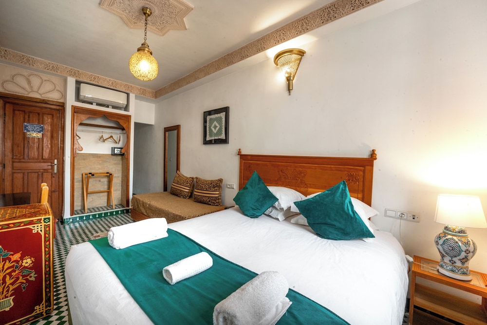 Superior Double or Twin Room, 1 Queen Bed photo 3