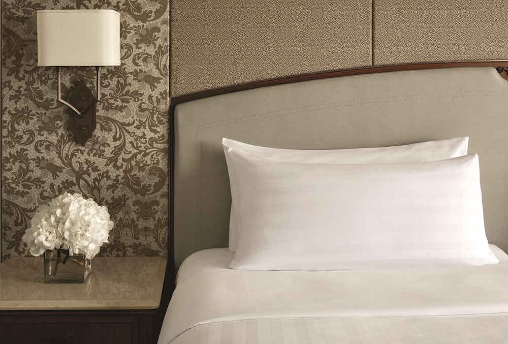 Deluxe Room, 1 King Bed