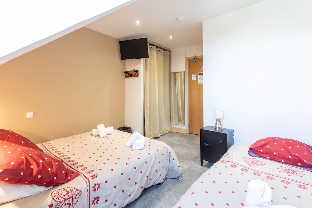 Family Triple Room, Ensuite, Mountain View (Chambre 7 (2/3 pers)) photo 2