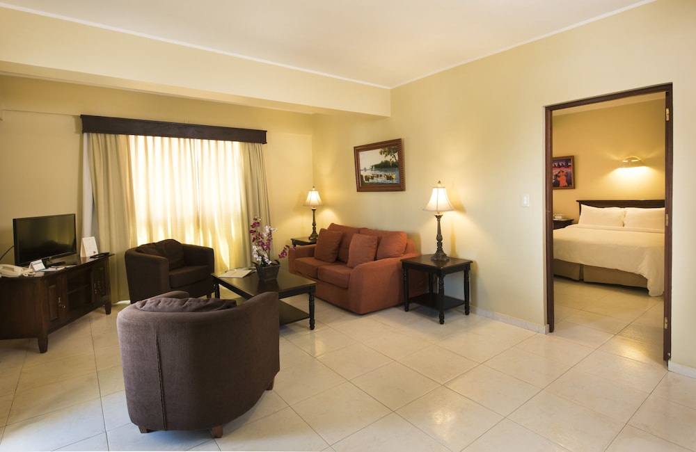 Superior Studio Suite, 1 Bedroom, Refrigerator