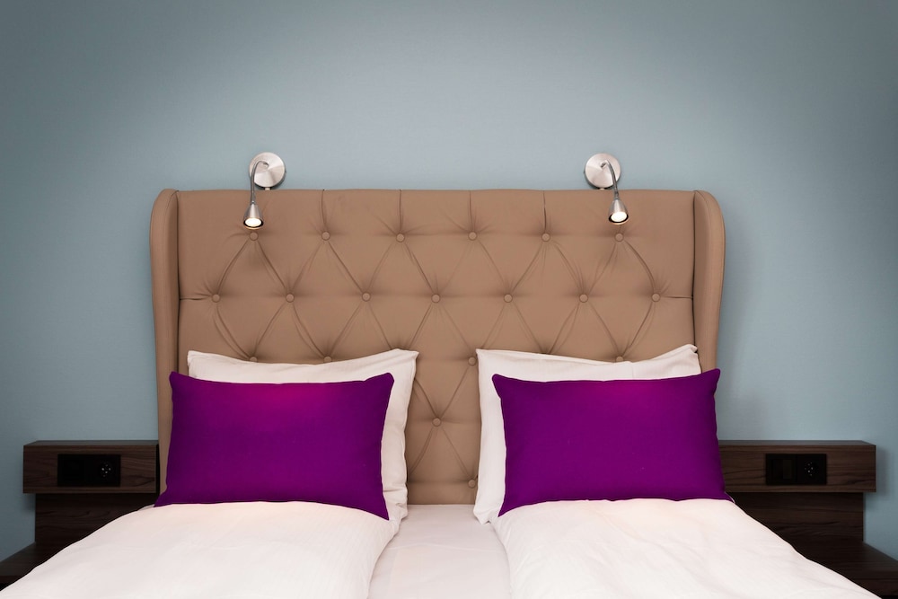 Room, 1 Queen Bed photo 3