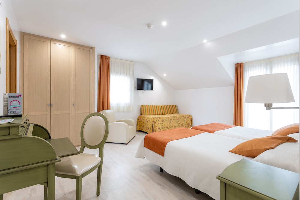 Quadruple Room photo 2