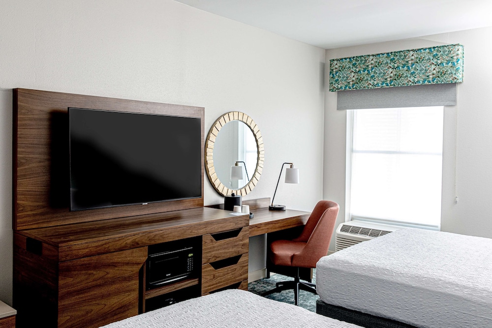 Room, Accessible, Non Smoking - Photo 4