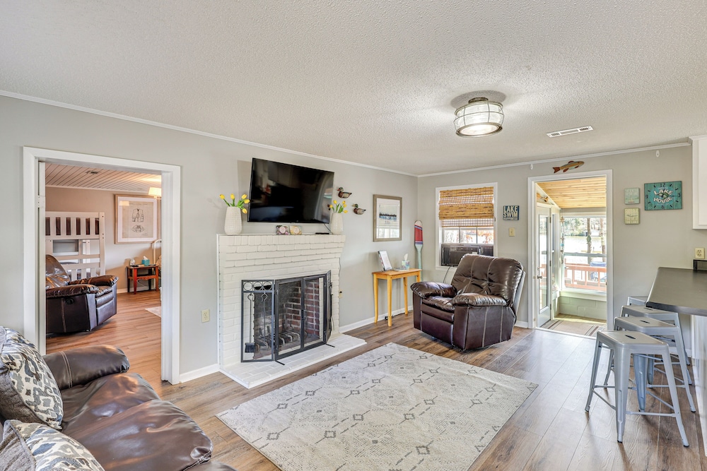 House (2 Bedrooms) photo 3