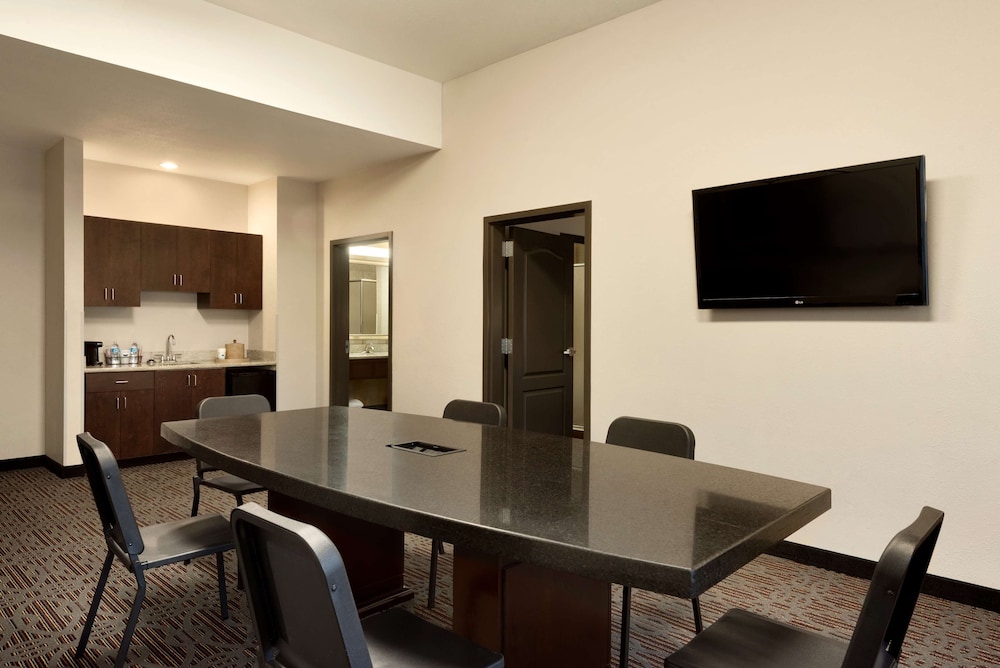 Suite, 1 King Bed, Non Smoking