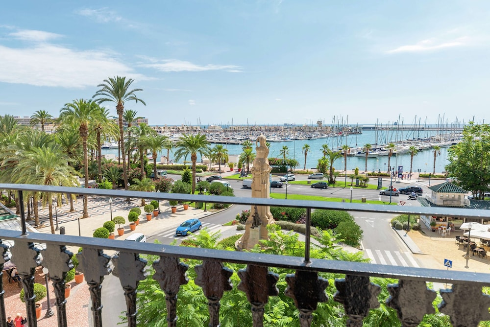 Double Room, Marina View (Carmen) thumbnail 5