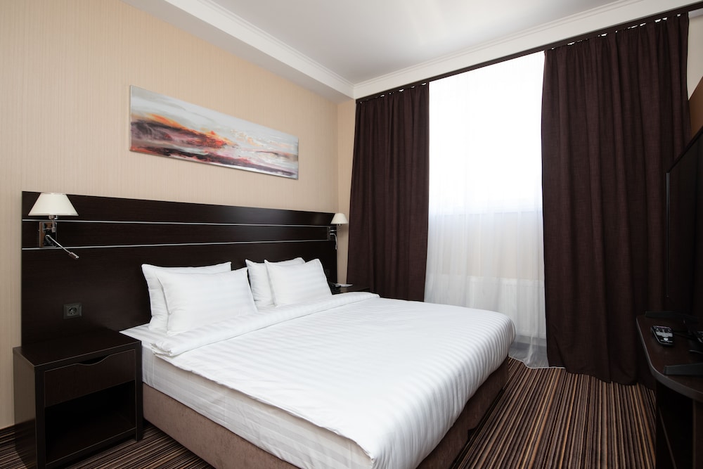 Standard Double or Twin Room photo 3