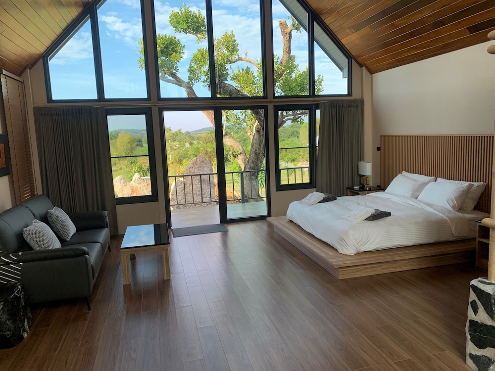 Panoramic Double Or Twin Room, 1 King Bed photo 1