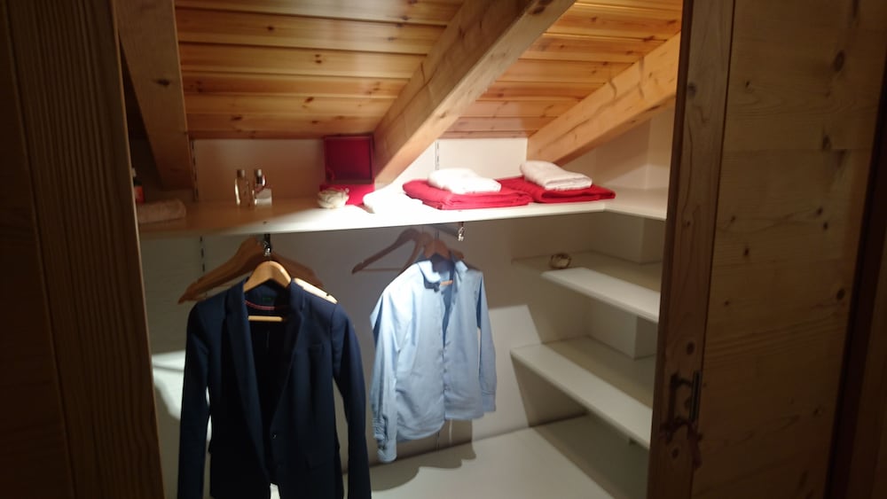 Deluxe Double Room, Shared Bathroom photo 3