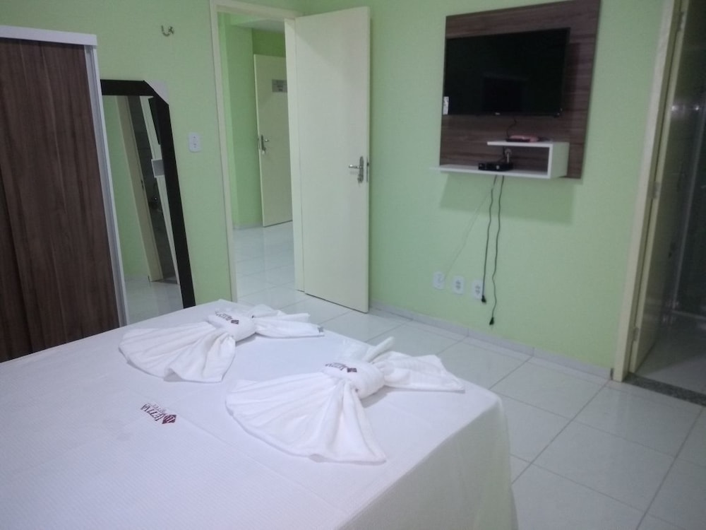 Deluxe Double Room - Photo 8