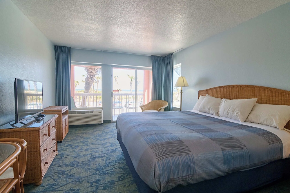 King Jacuzzi - First Floor - Photo 1