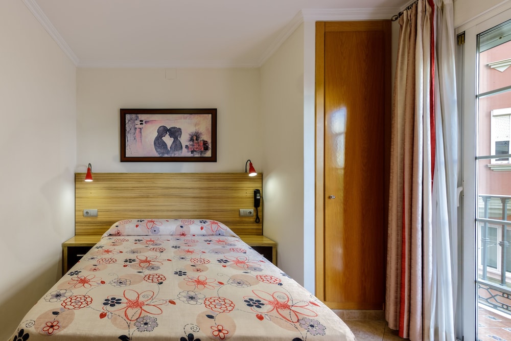Basic Double Room