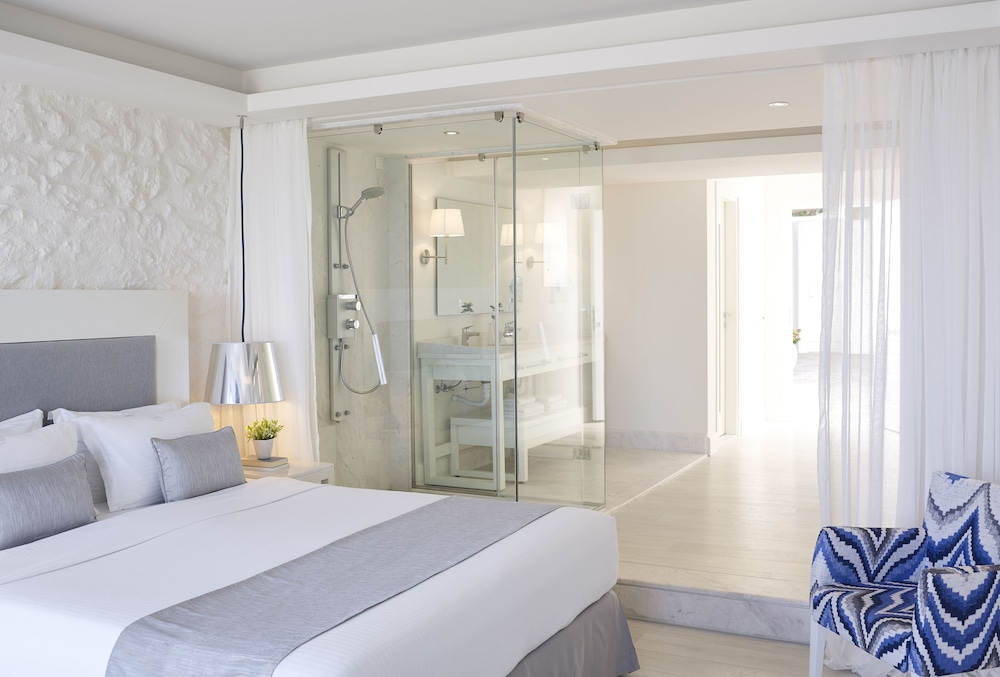 Island Suite Seafront thumbnail 5