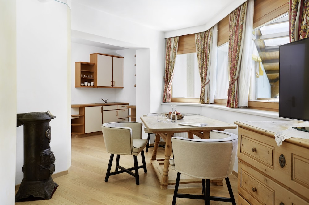 Family Suite, Balcony photo 3