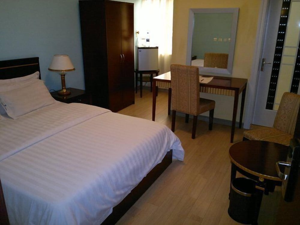 Executive Suite photo 1