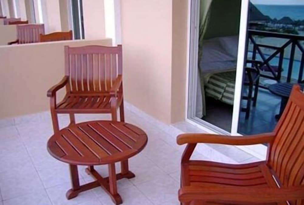 Standard Room, Ocean View photo 3