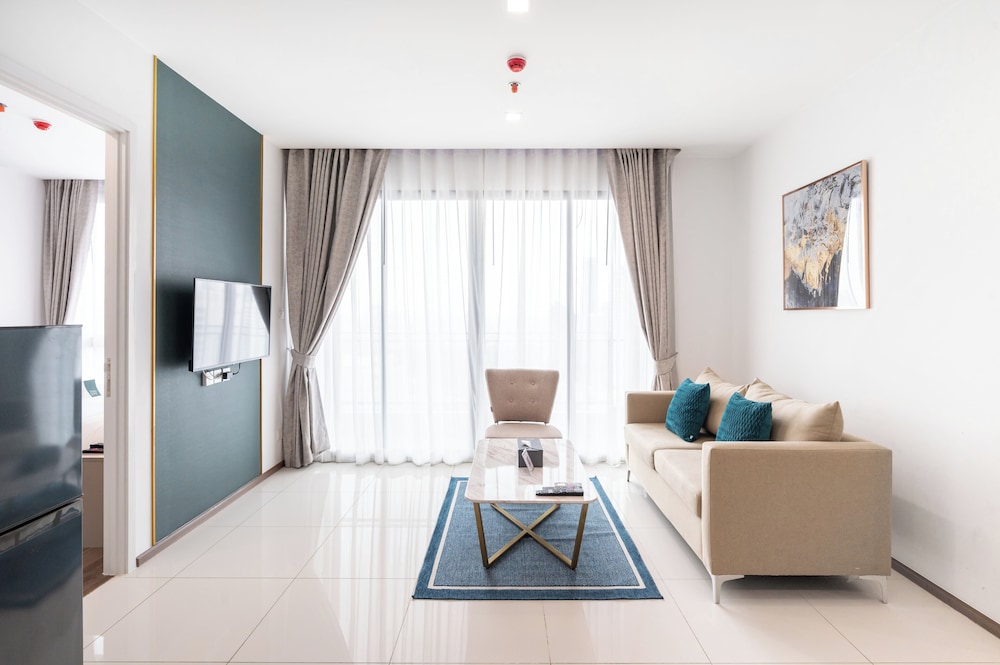 1 Bedroom King photo 1