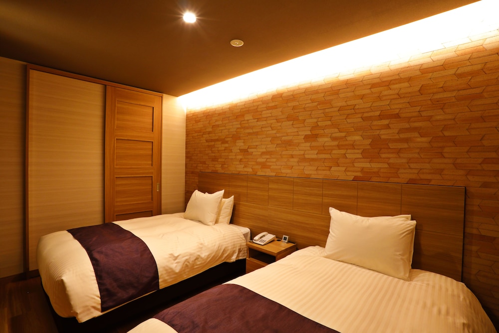 Terrace Suite JP-Western Room B, Annex (1F, Open Air Bath, Terrace) photo 2