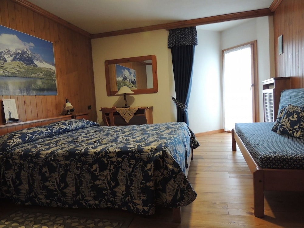 Double Room, Balcony