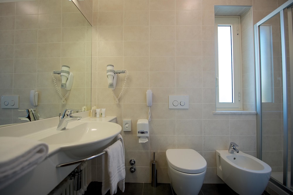 Superior Room, 1 Queen Bed, Terrace - Photo 16