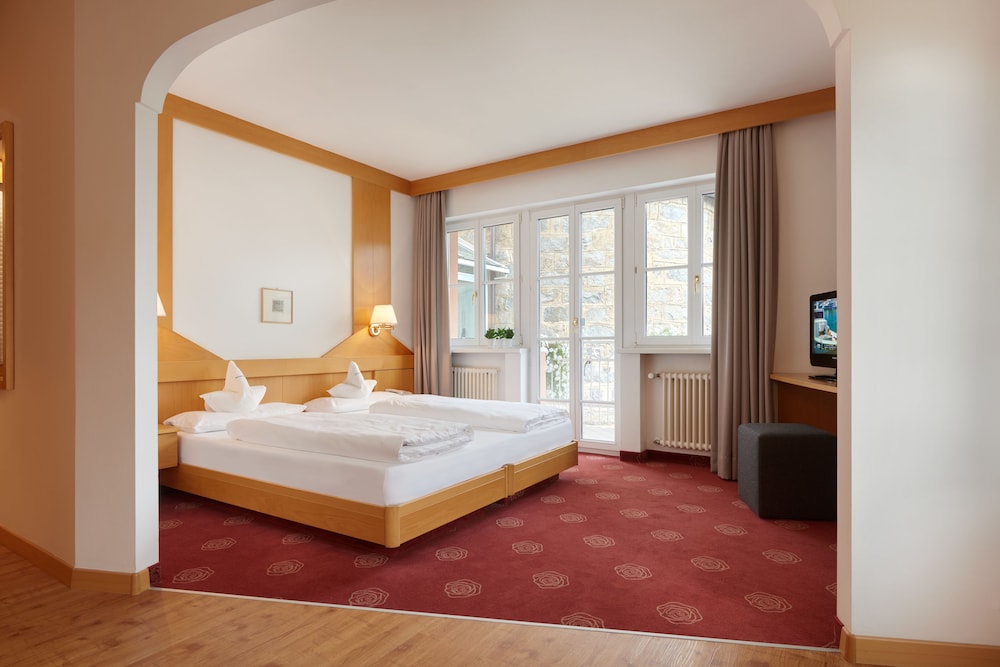 Superior Double or Twin Room photo 3