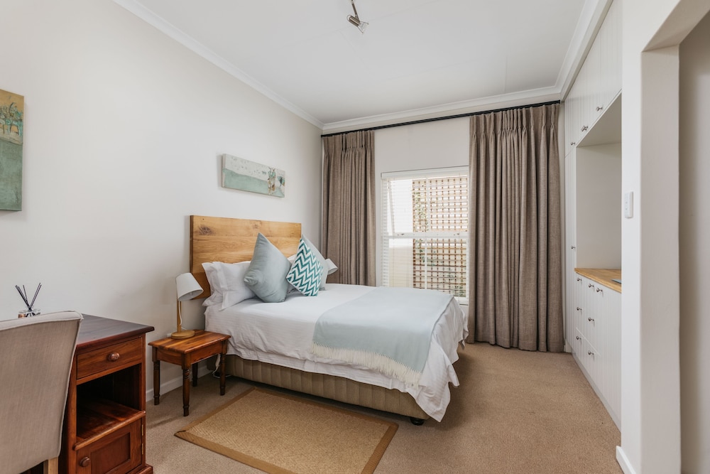 Comfort Double Room (6)