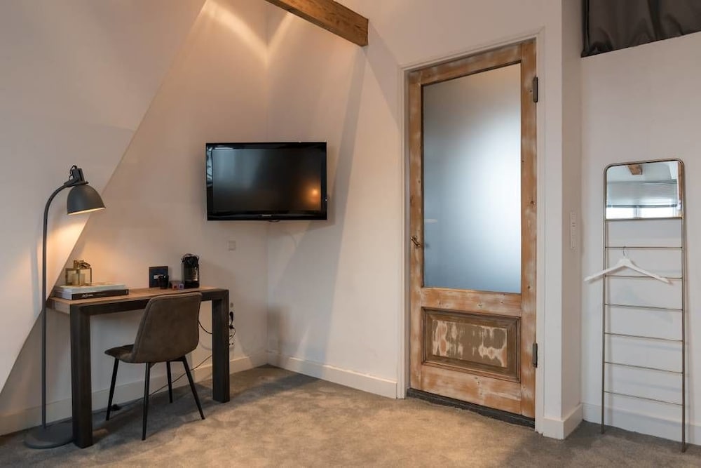 Studio Suite photo 2