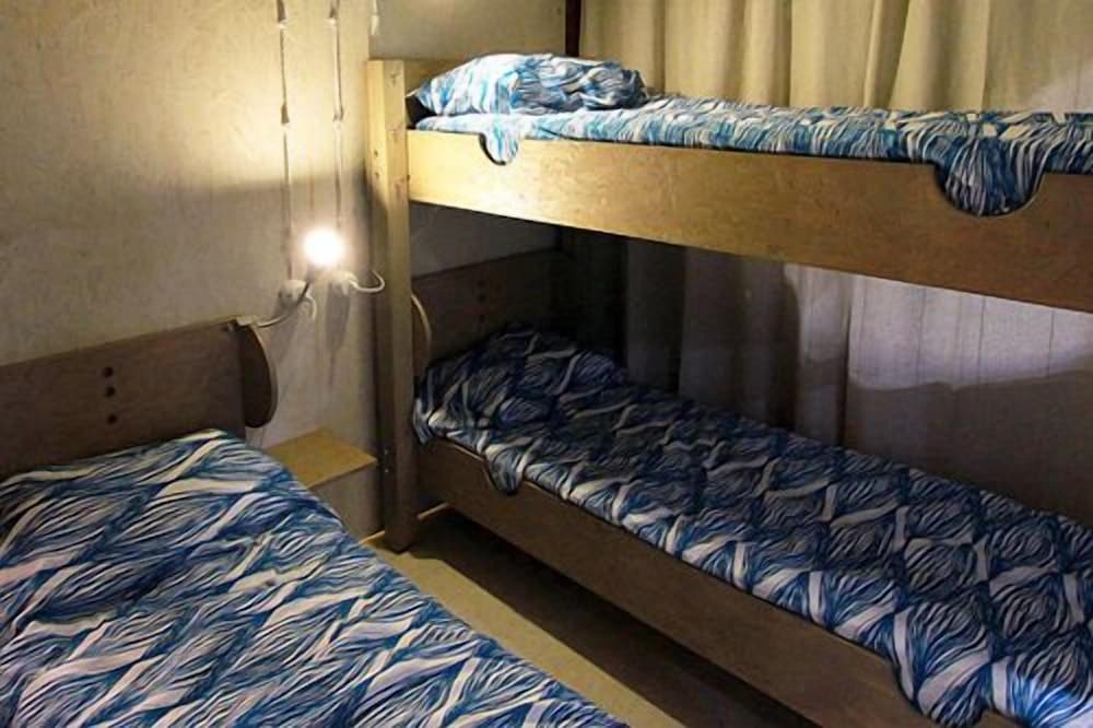 Deluxe Tent photo 1