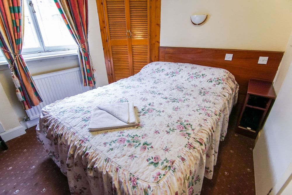 Double Room (3rd floor rear) photo 1