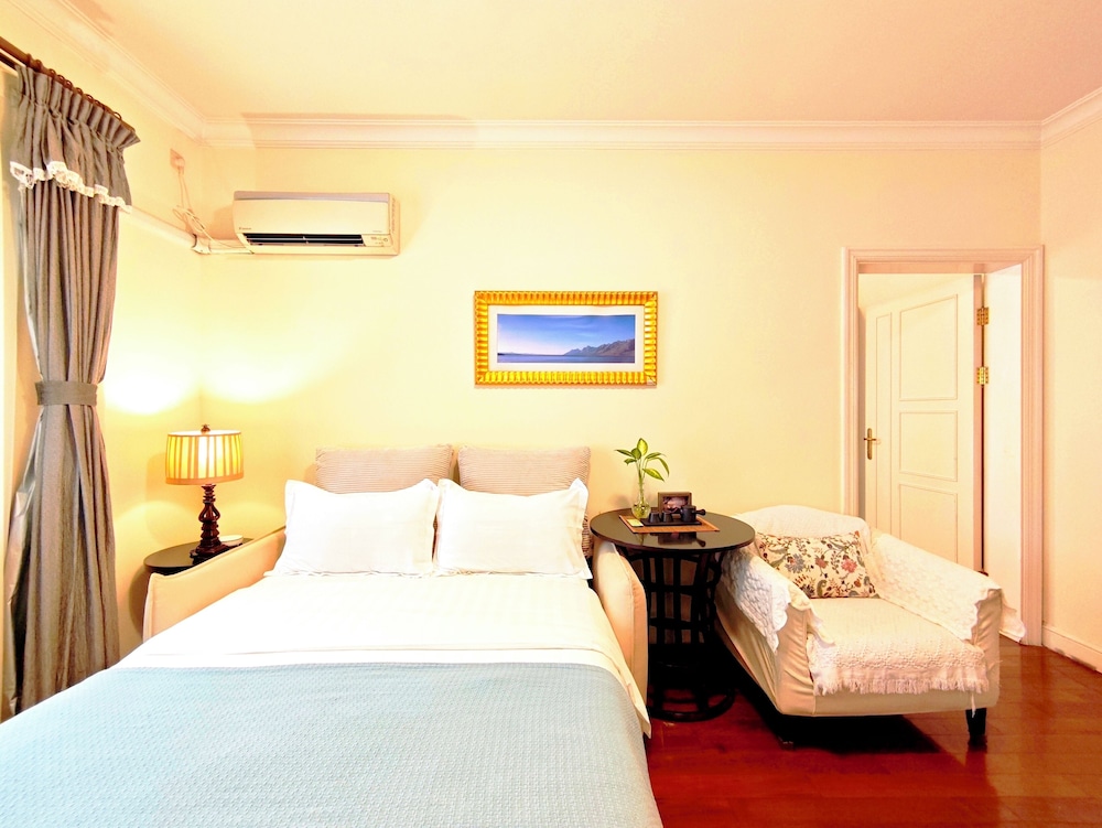 Deluxe Family Suite photo 3