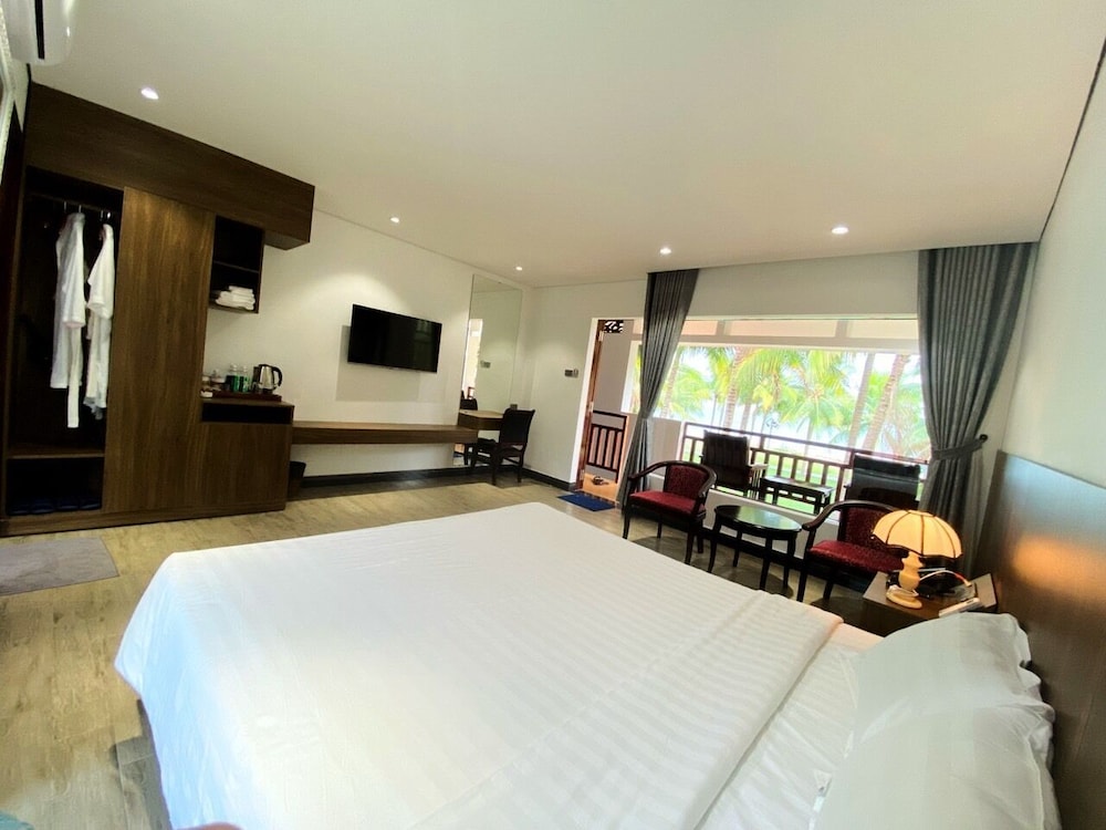 Bungalow Suite, Garden View photo 3
