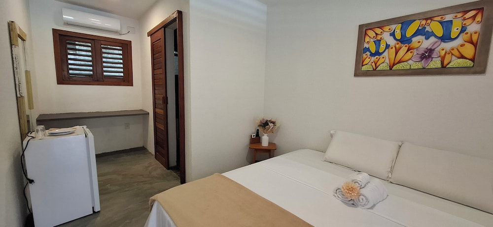 Junior Triple Room, Multiple Beds photo 2