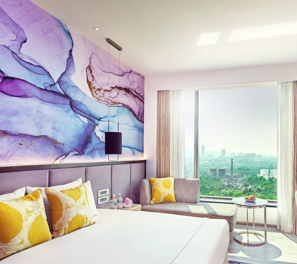 Superior Room King Bed - Photo 3